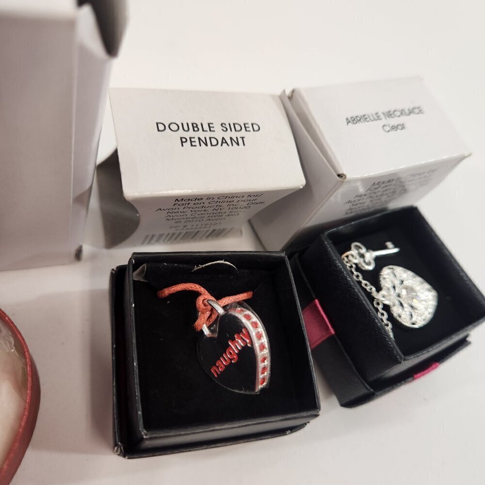 Avon Heart Jewelry Bundle Floating Hearts Arielle Double Sided Pendant NEW - Picture 6 of 7